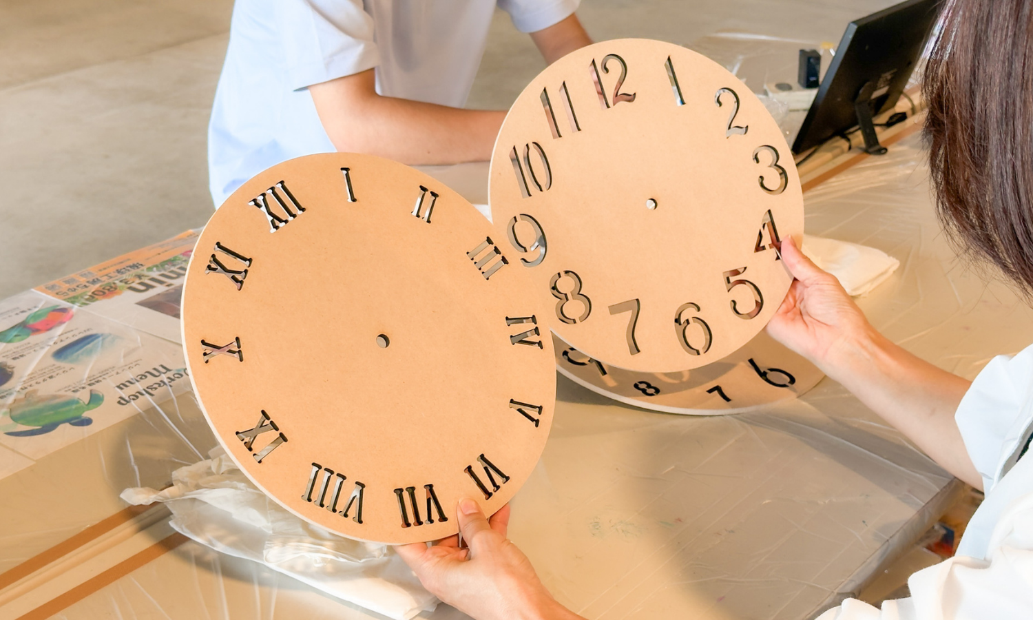 沖縄県北谷町 琉球工房ちゅら レジンアート 体験風景